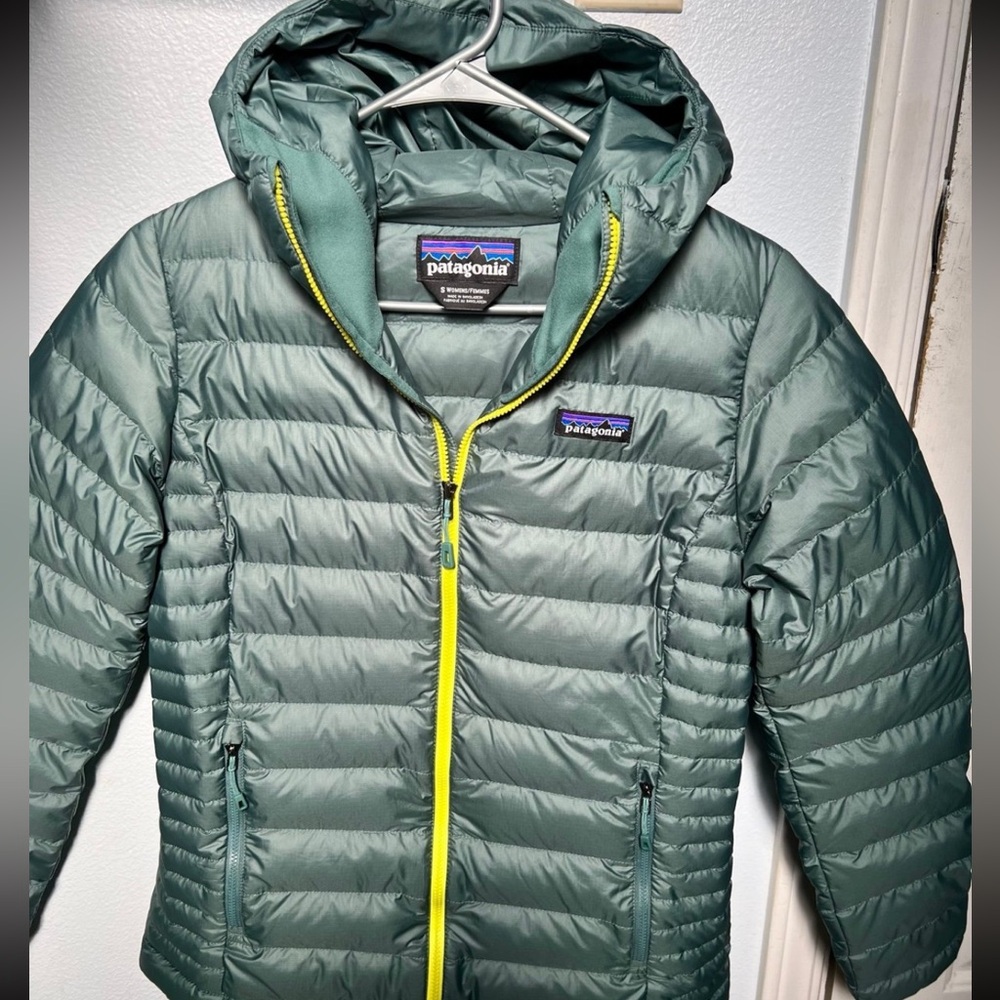 Patagonia down sweater hoody - Picture 4 of 13